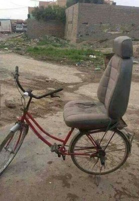 joke-funny-photo-Bicycle-for-the-boss.jpg