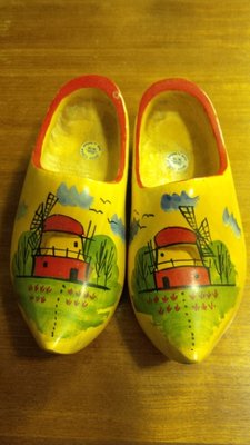 IMG_20161207_183259_Clogs.jpg